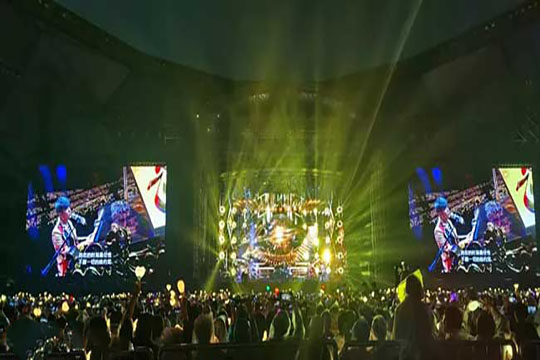 【Jay Chou】Shenzhen concert was talked about like "Rain God", LCF Long Pingfang and led the crowd to cheer!